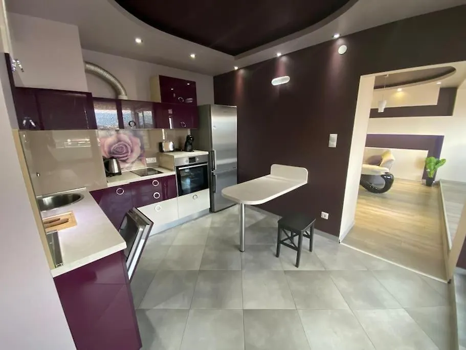 Modern 1Br Apartment With Hill View & Free Street Parking Plovdiv