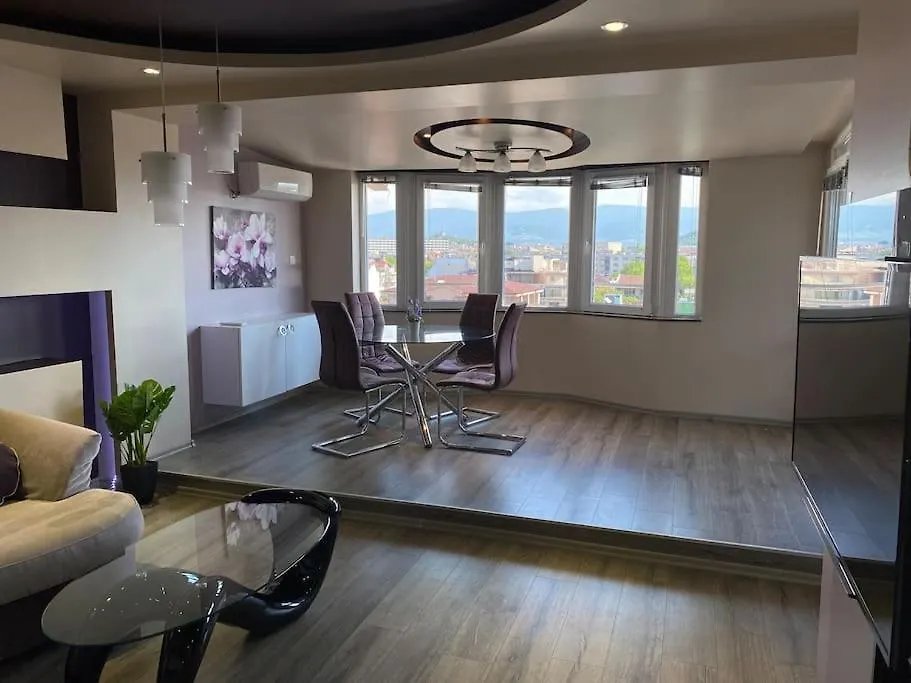 Modern 1Br Apartment With Hill View & Free Street Parking Plovdiv Bulgarien