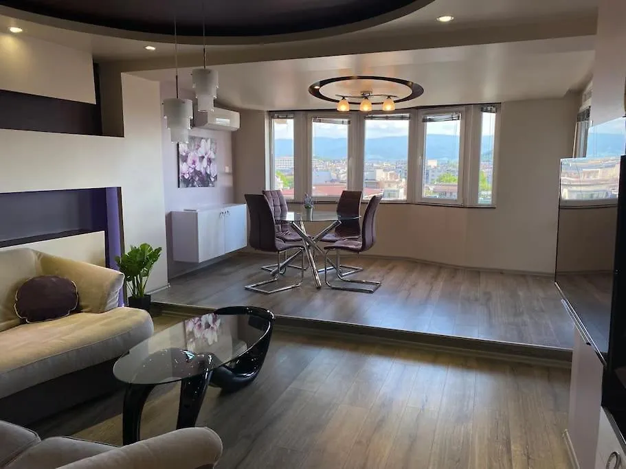 Modern 1Br Apartment With Hill View & Free Street Parking Plovdiv